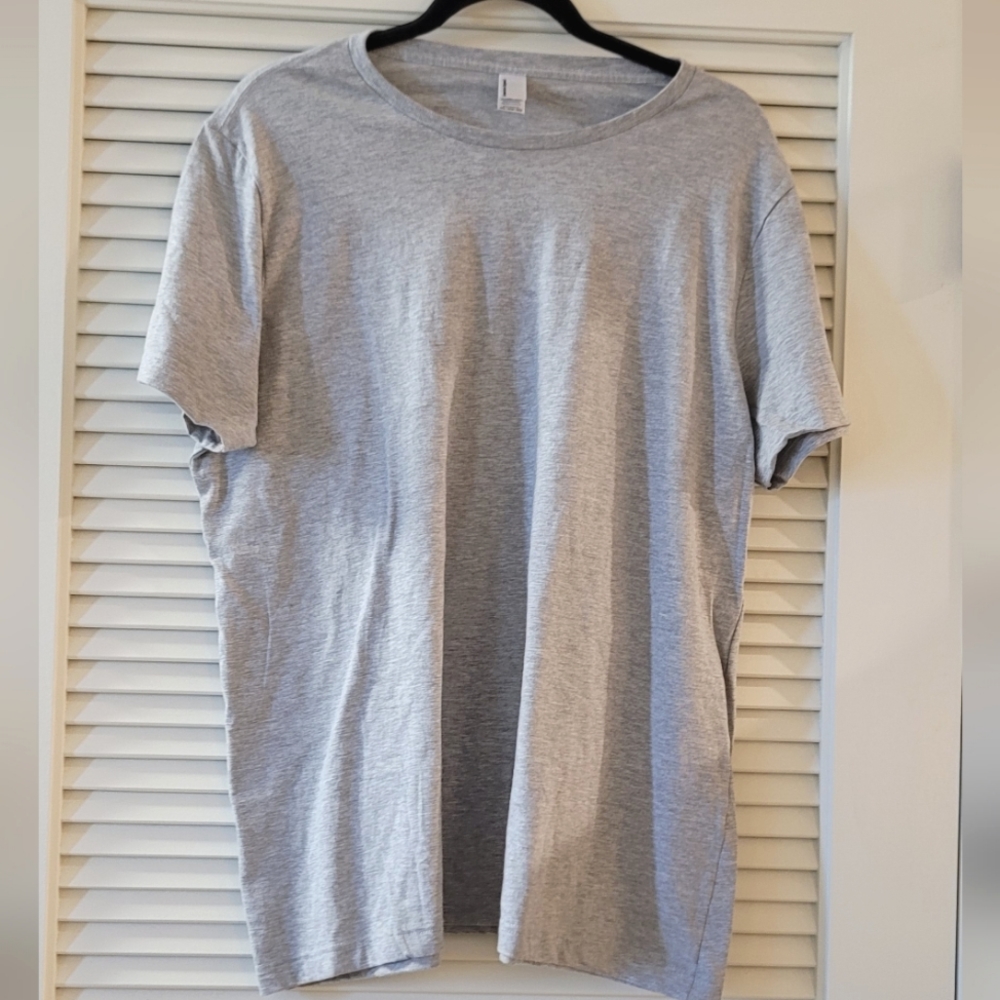American Apparel - (NWOT) (Plus-Size) Light Grey Short-Sleeve T-Shirt